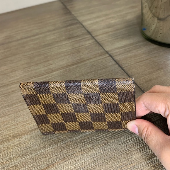 Authentic Louis Vuitton Damier Ebene Card Holder - Picture 9 of 10